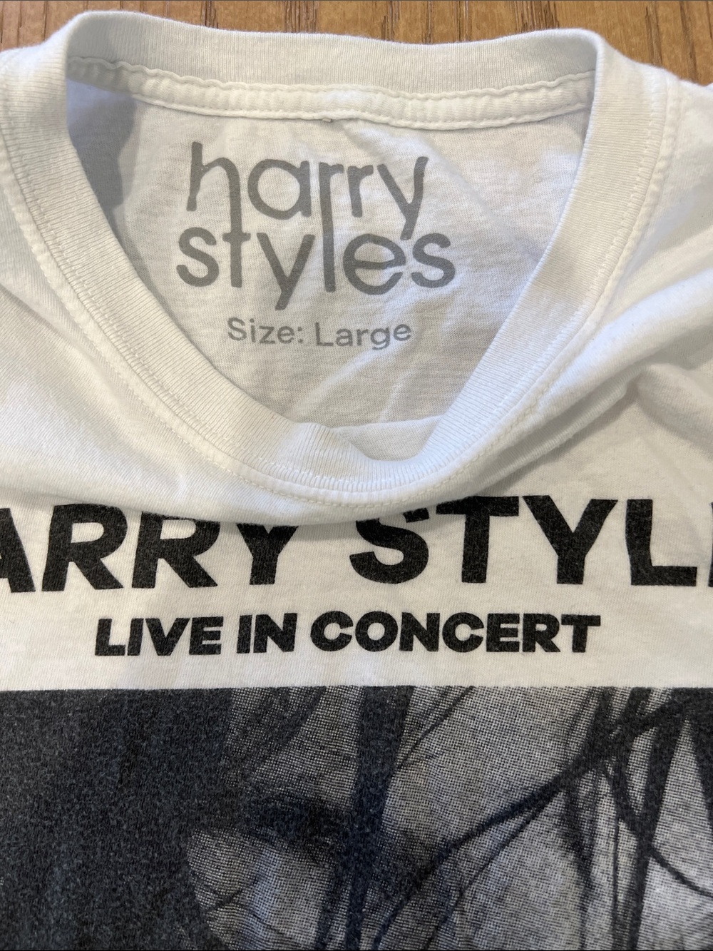 Harry Styles T-Shirt - Picture 2 of 4